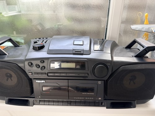 Philips az8304 turbo bass - philips,
